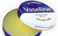 Vaseliin on patenteeritud kaubamärgina Alternatiivsed ristsõnaküsimused sõnale vaseliin